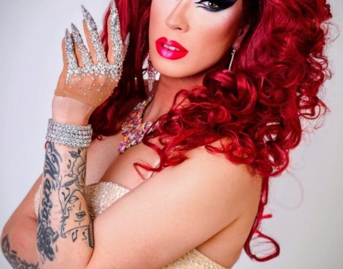Lata Sweet artista drag queen elegante y sofisticada en Barcelona y Sitges